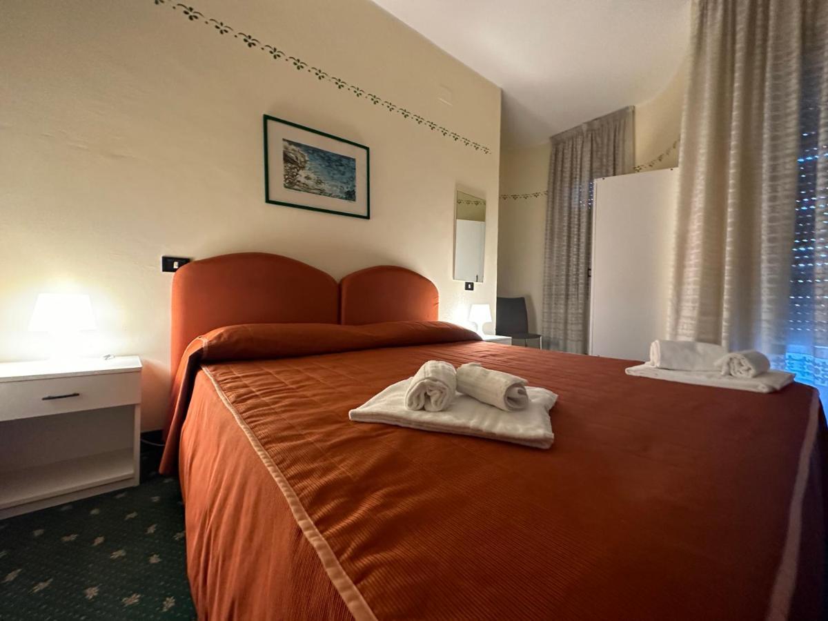 Hotel Atena Ciro Marina Ngoại thất bức ảnh
